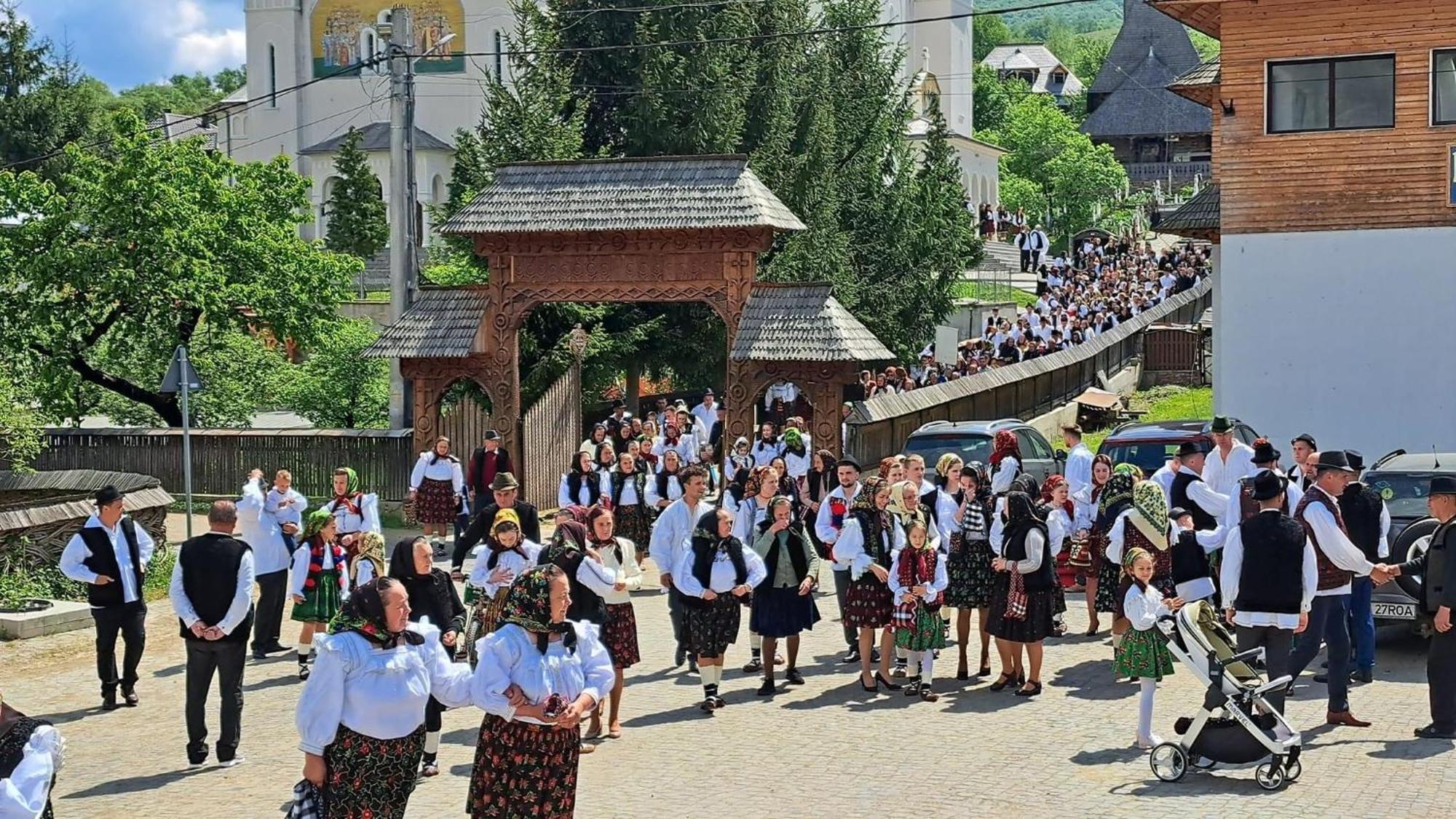 Pensiunea Suci Botiza Esterno foto