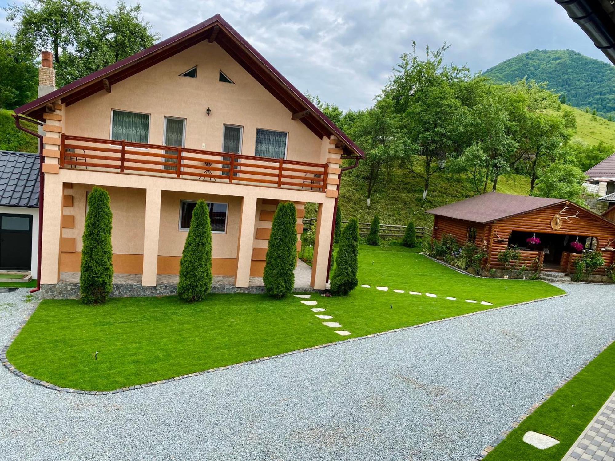 Pensiunea Suci Botiza Esterno foto