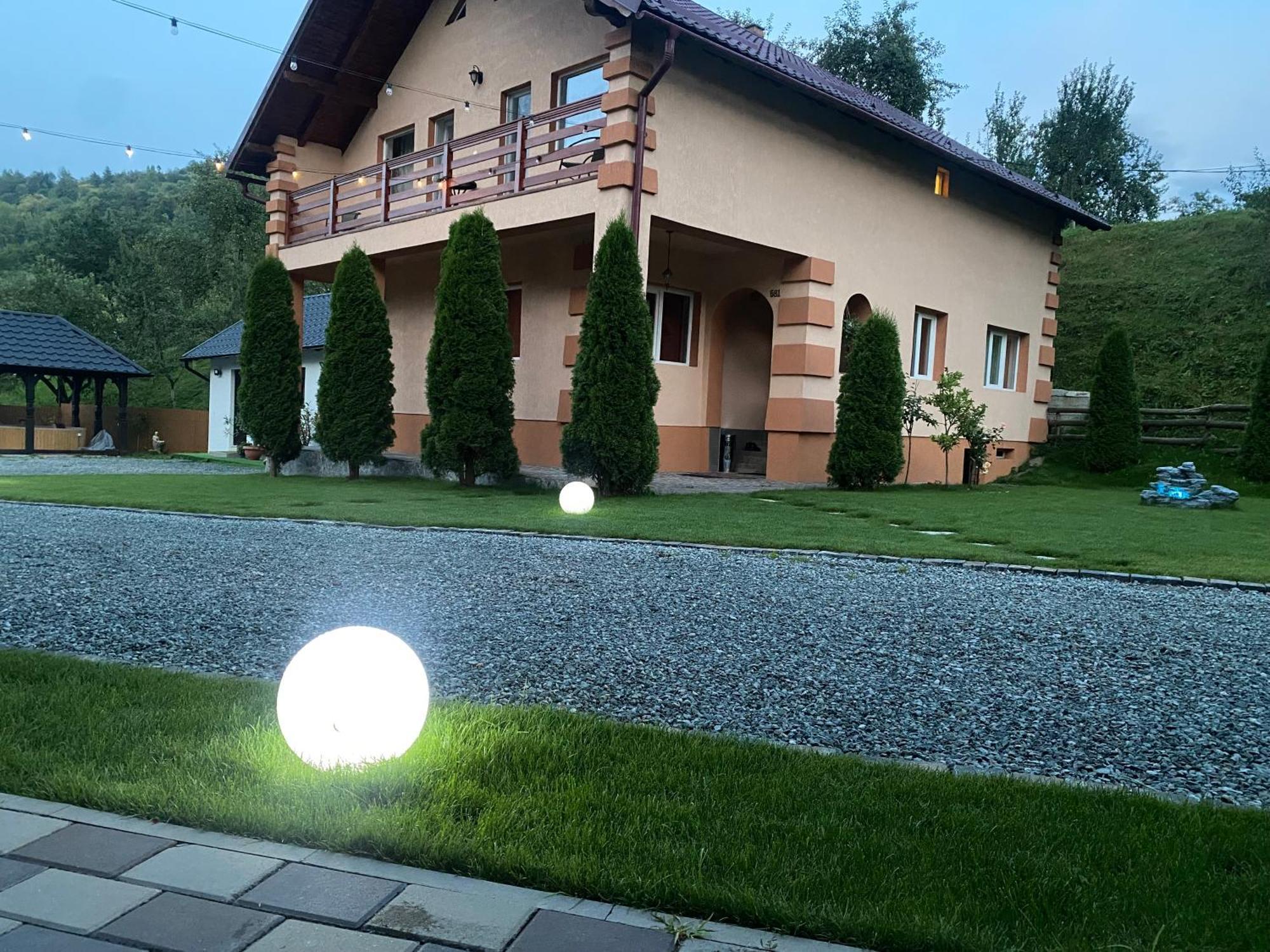 Pensiunea Suci Botiza Esterno foto